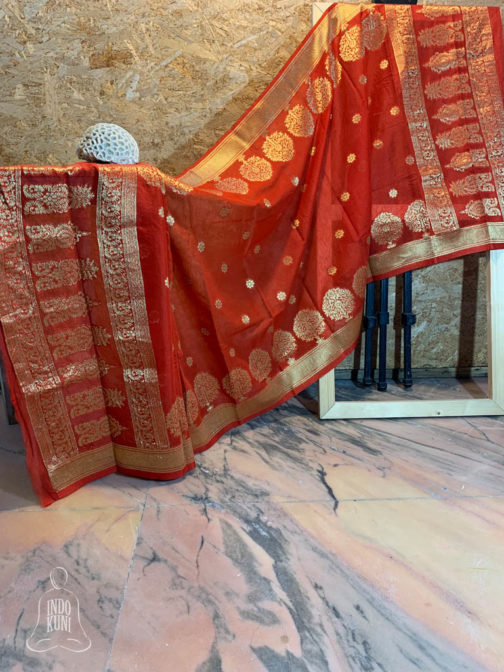 Banarasi Silk Cotton Dupatta Bright red color and zari vriksha boota along side the zari border and small floral boota in the body accompanied with intricate zari boota (anchal style) design at the sides