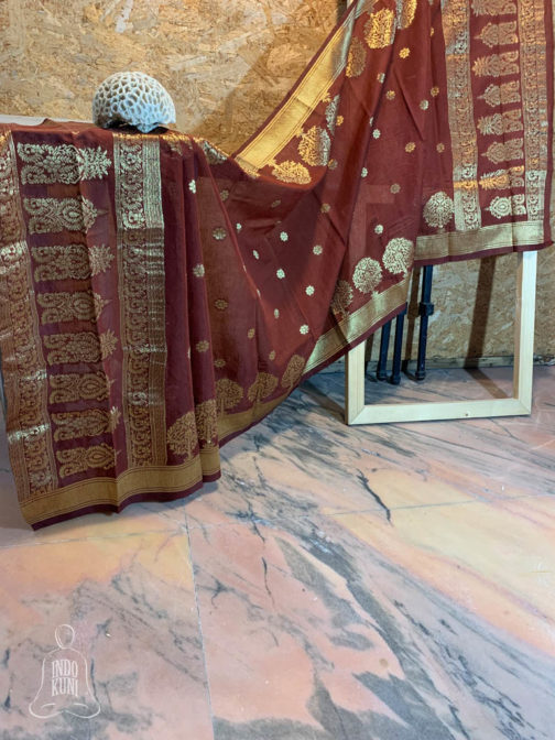 Banarasi Silk Cotton Dupatta Brown color and zari vriksha boota along side the zari border and small floral boota in the body accompanied with intricate zari boota (anchal style) pattern at the sides